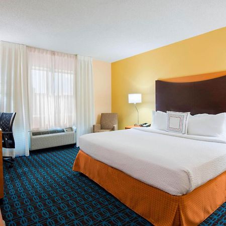 Fairfield Inn And Suites Mobile Bagian luar foto