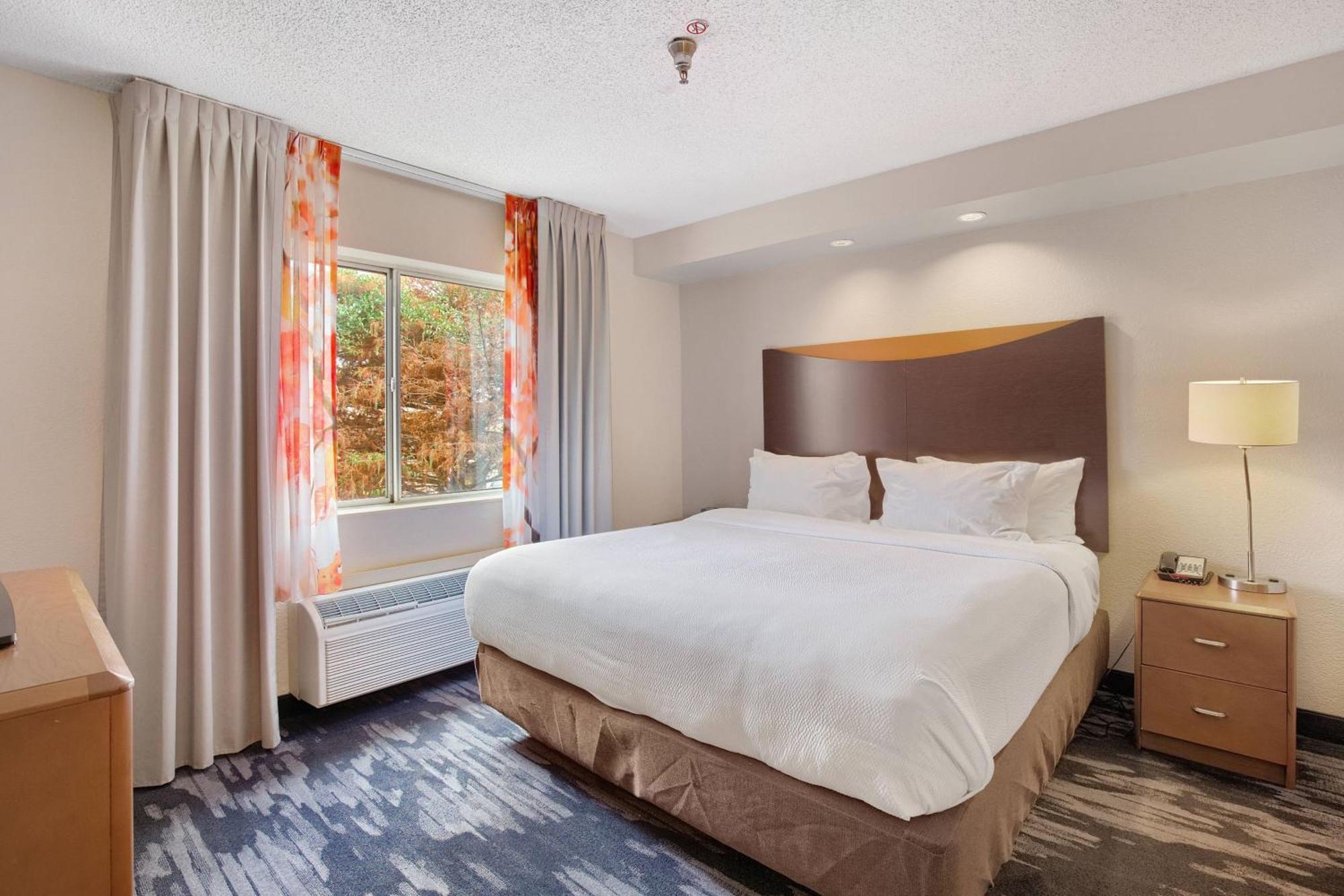 Fairfield Inn And Suites Mobile Bagian luar foto