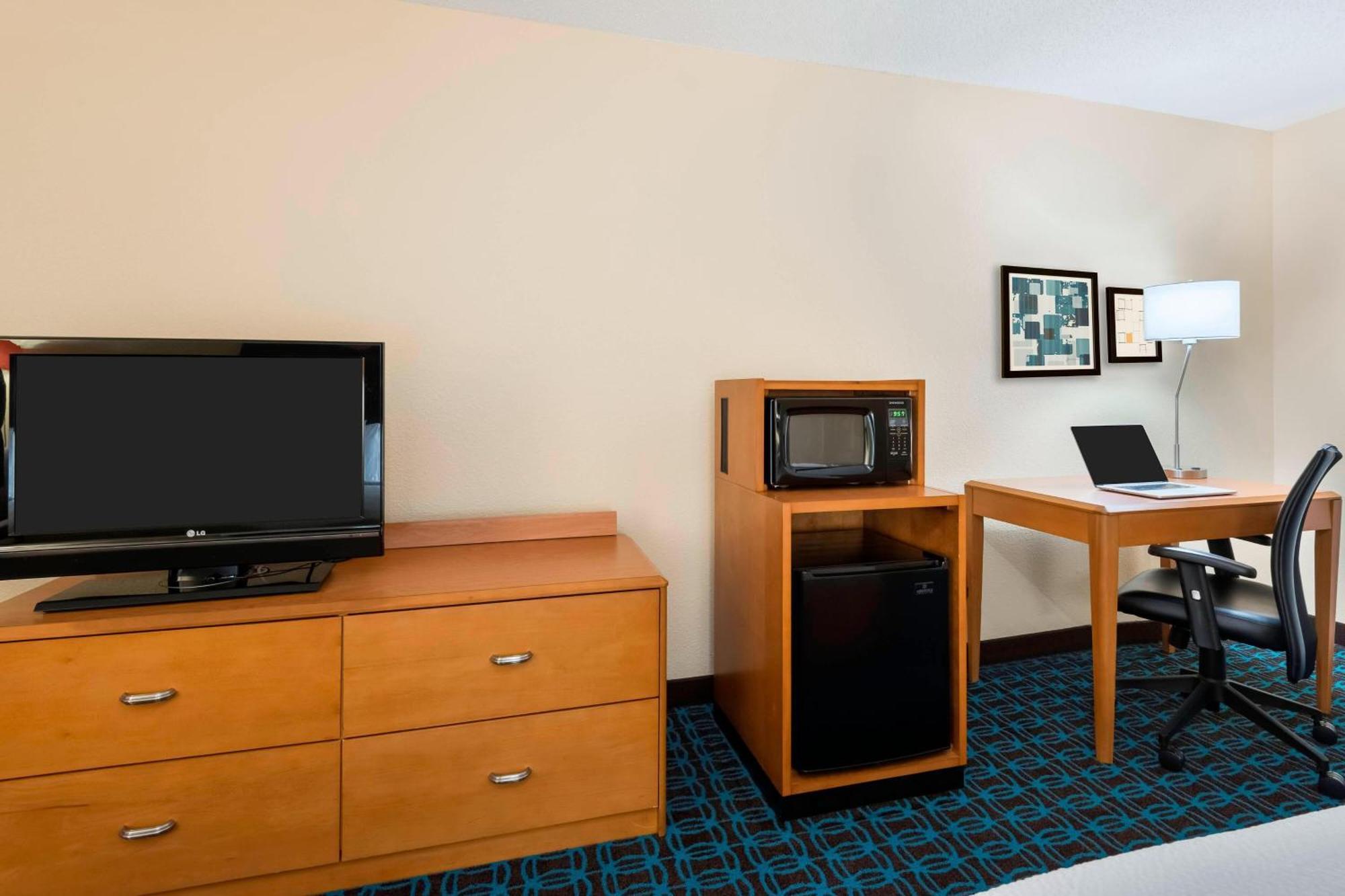 Fairfield Inn And Suites Mobile Bagian luar foto