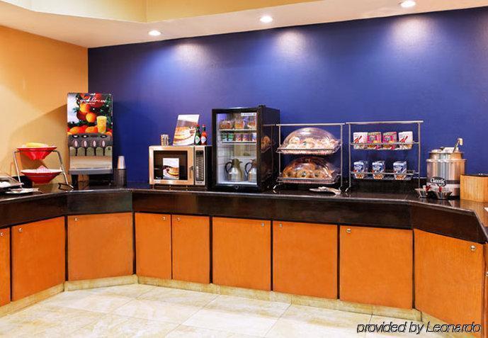 Fairfield Inn And Suites Mobile Bagian luar foto